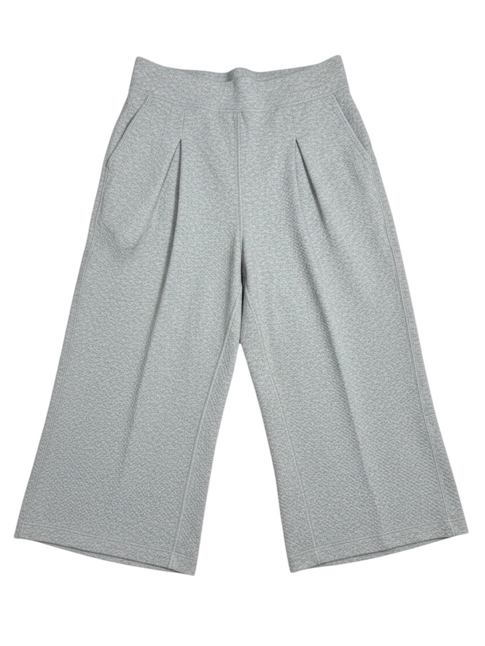 Lululemon Can You Feel The Pleat SHR Crop Light Grey Size 8